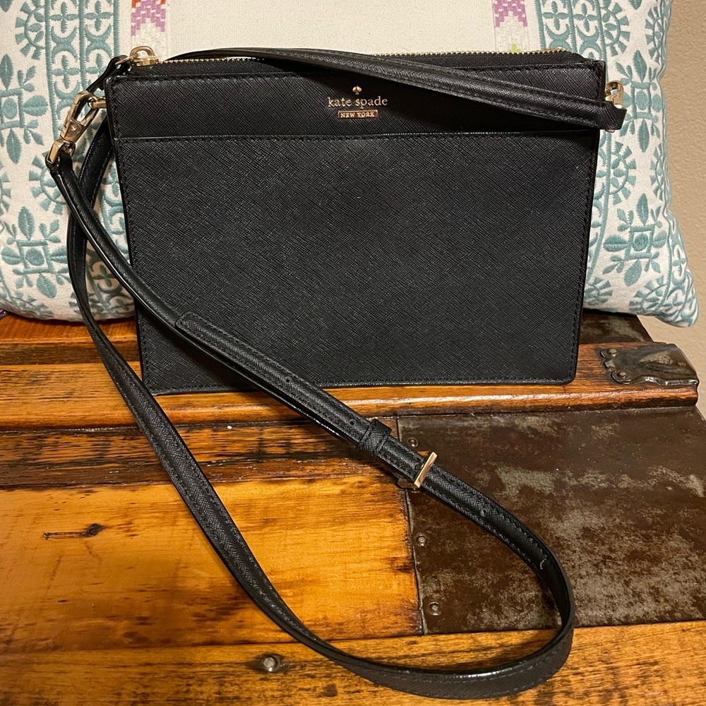 Kate spade crossbody bag